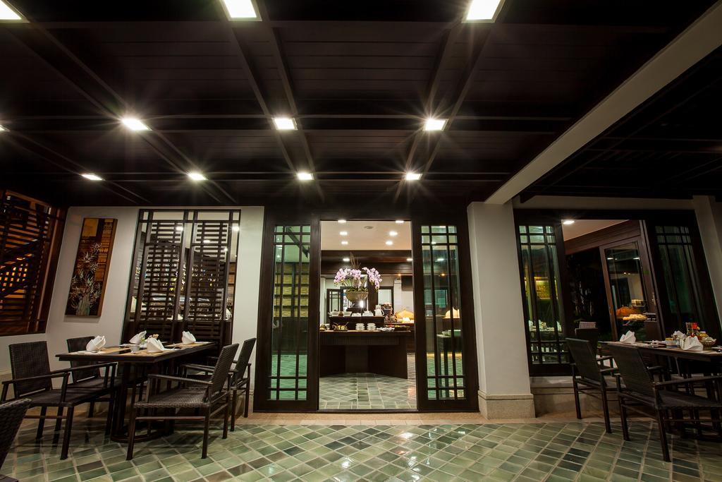 Huernnana Boutique Hotel Phrae Exterior photo