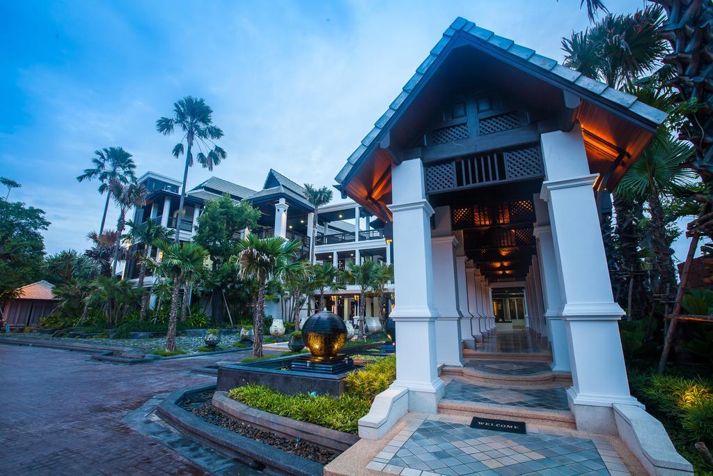 Huernnana Boutique Hotel Phrae Exterior photo