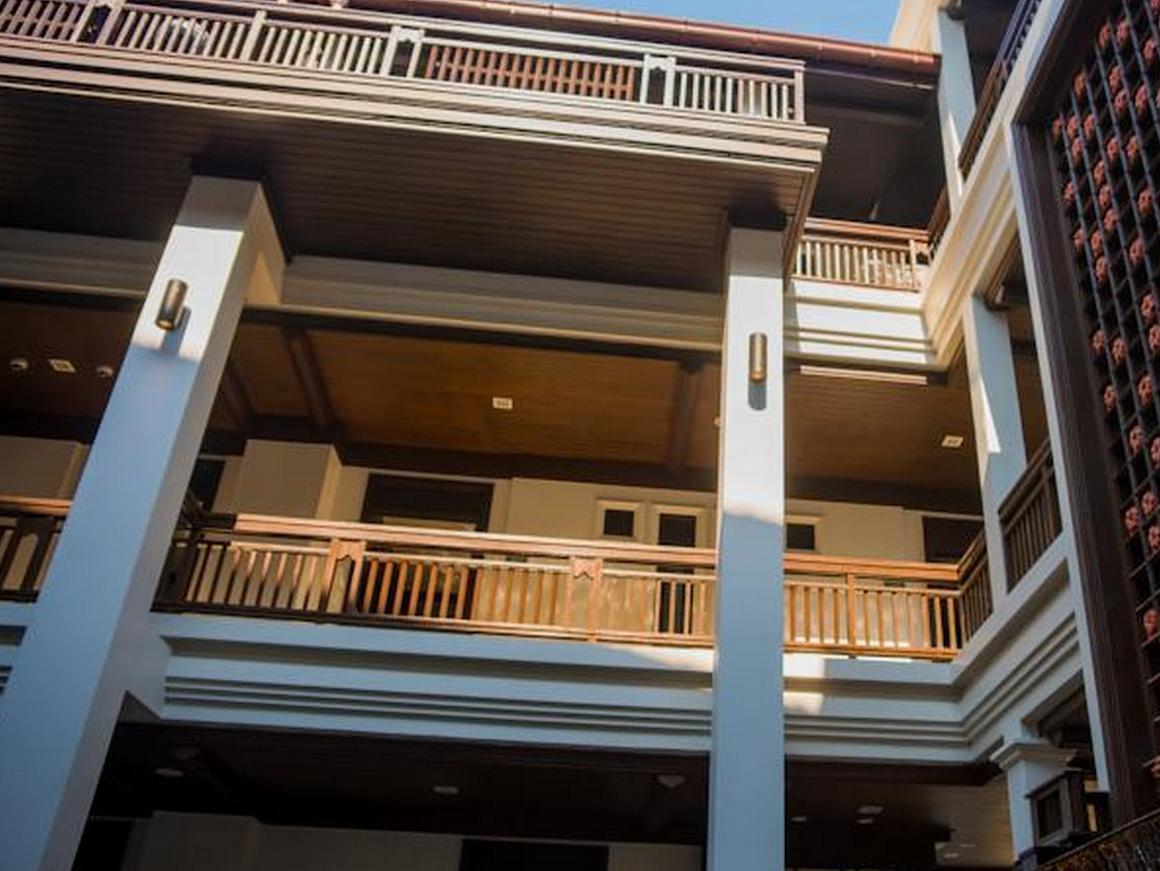 Huernnana Boutique Hotel Phrae Exterior photo
