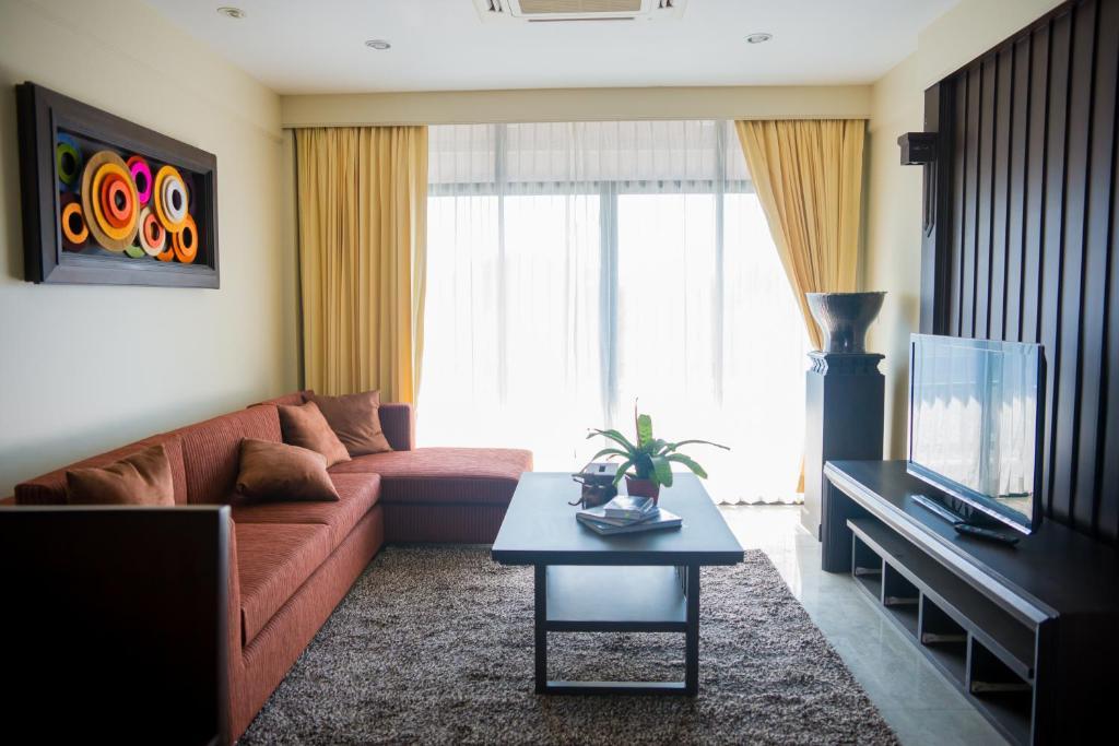 Huernnana Boutique Hotel Phrae Exterior photo